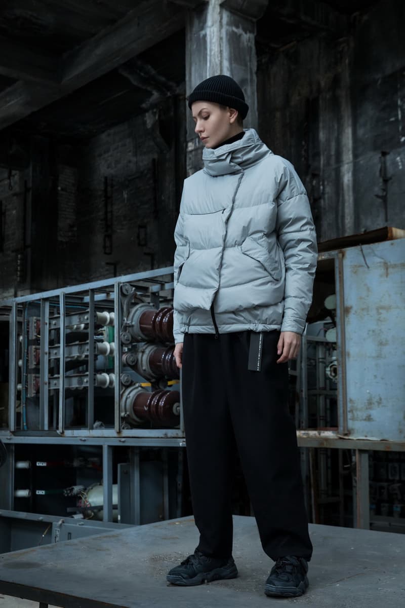 KRAKATAU Fall/Winter 2019 Collection Lookbook Jackets Parkas Coats Graphene Technology Black Green Purple Yellow Brown Camouflage