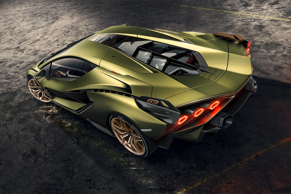 Lamborghini Finally Debuted Its First Ever Sian Hybrid Supercar V12 819 horsepower italian racing 