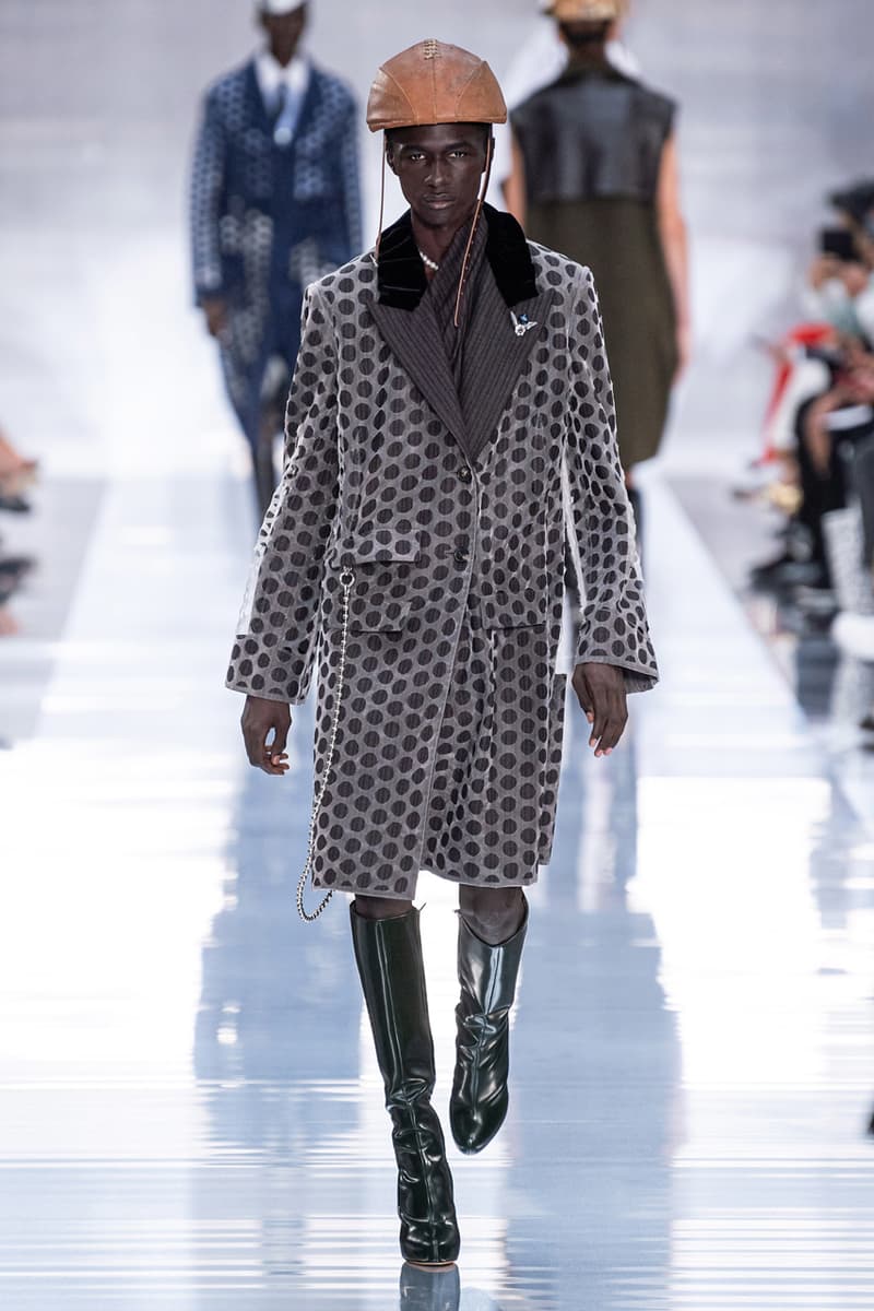 Maison Margiela SS20 Runway Collection PFW Show spring summer 2020 john galliano defile parade paris fashion week