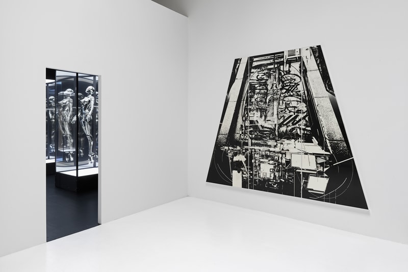 tokyo pop underground nanzuka jeffrey deitch keiichi tanaami artworks exhibitions paintings hajime sorayama azuma makoto haroshi 
