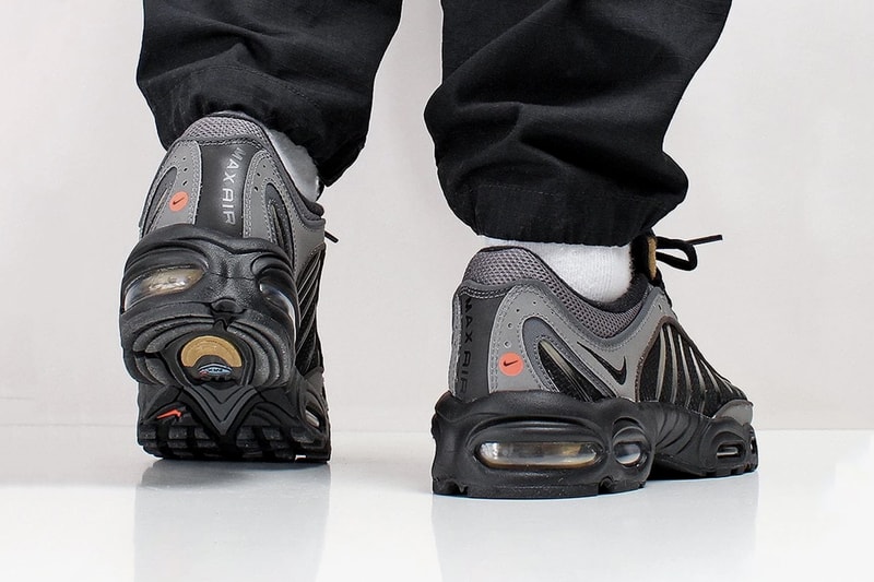 Nike Air Max Tailwind IV Black Metallic Pewter Gold Footwear sneaker 1999 20th anniversary gradient shoes max air unit sole 3m retro vintage reissue