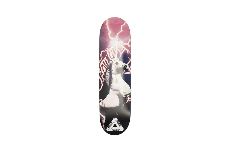 Palace Winter 2019 Accessories & Hardware First Look Socks Driving Shoe Tote Bag Washbag Neck Card Holder Palace Belt Pharaoh Necklace P-Stealth Umbrella Titleist Pro V1 Golf Balls Tri-Ferg Weed Bull Ashtrays Bangle pin Ping Keyring Sticker Pack Skateboards
