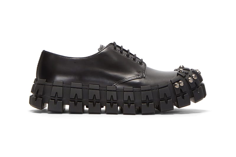 prada leather slippers