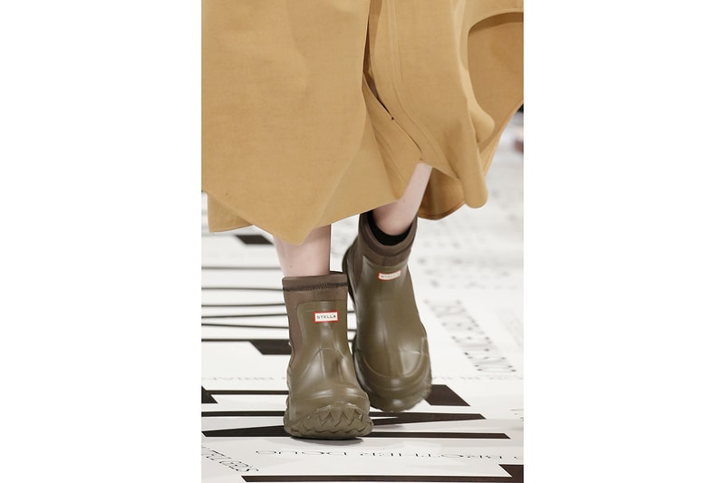 Stella McCartney x Hunter Wellington Boots Sustainable Rubber Release Information "Clatter Grey" Exclusive Colorway Footwear Collaboration Fall Winter 2019 FW19 Runway Paris Fashion Week "Black" "Olive"