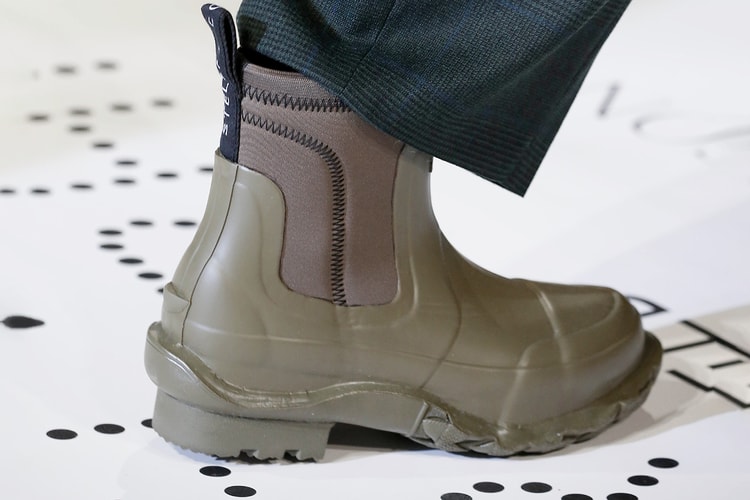 Stella McCartney's Hunter Collaboration Is a Minimalist & Sustainable Statement