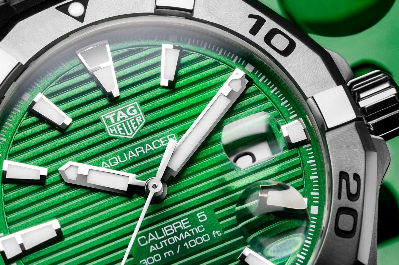 TAG Heuer Aquaracer Collection Emerald Green Dials Ladies Gents 43 mm 32 mm Stainless Steel 
