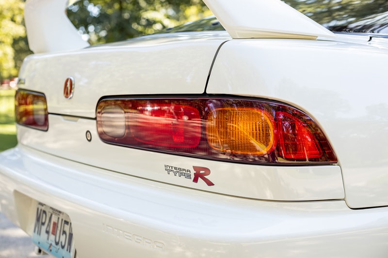 1997 Acura Integra Type R Sold for $82,000 USD  Bring A Trailer Auction jdm B18C Vtec Japan Acura Honda Type R Racing 