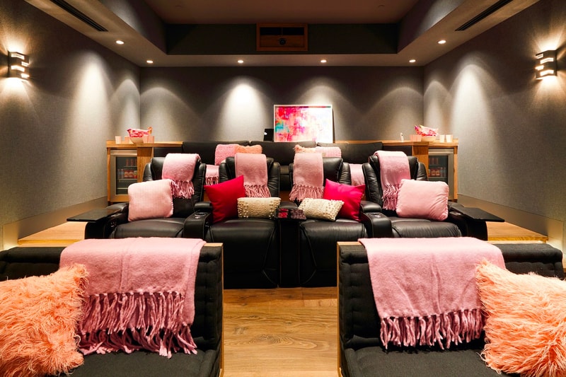 Airbnb Barbie Malibu Dreamhouse News homes rentals travel Malibu toys dolls luxury homes pools summer party getaways 