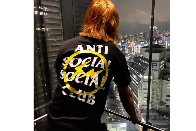 大特価人気ANTI SOCIAL SOCIAL CLUB ×Fragment Tシャツ/カットソー(半袖/袖なし)