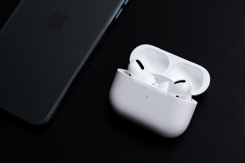 Apple AirPods Pro Closer Look Release info Date Buy on hands Review white color Active Noise Cancellation Adaptive EQ Transparency mode Charging Features 