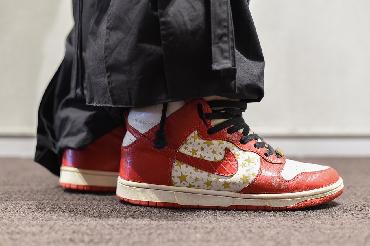 atmos con Vol. 7 #OnFeet Closer Look Photography Sneakers Takashi Murakami x PORTER BS-06 T.Z. Girls Dont Cry Verdy Nike Dunk Supreme Dunk Hi ASICS "What the Dunk" 2010 Sacai LD Waffle PUMA x BAIT Marvel Cell Venom Sean Wotherspoon Cactus Plant Flea Market 