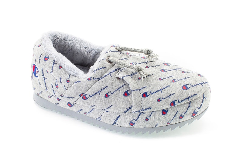 Champion "University" Slippers Release C logo home longuewear comfort cozy christmas house slippers warm fleece snow sportswear leisure 