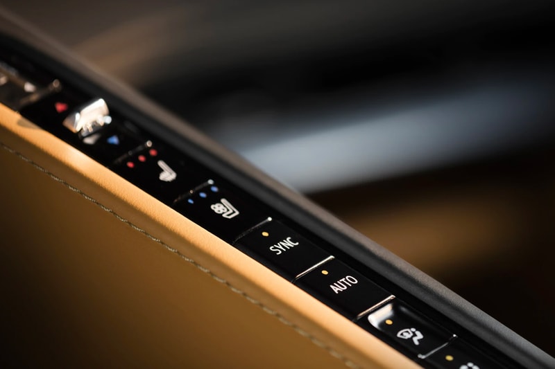 2020 Chevrolet Corvette Convertible Info stingray supercard sportscar automotive racing american muscle mid-engine 