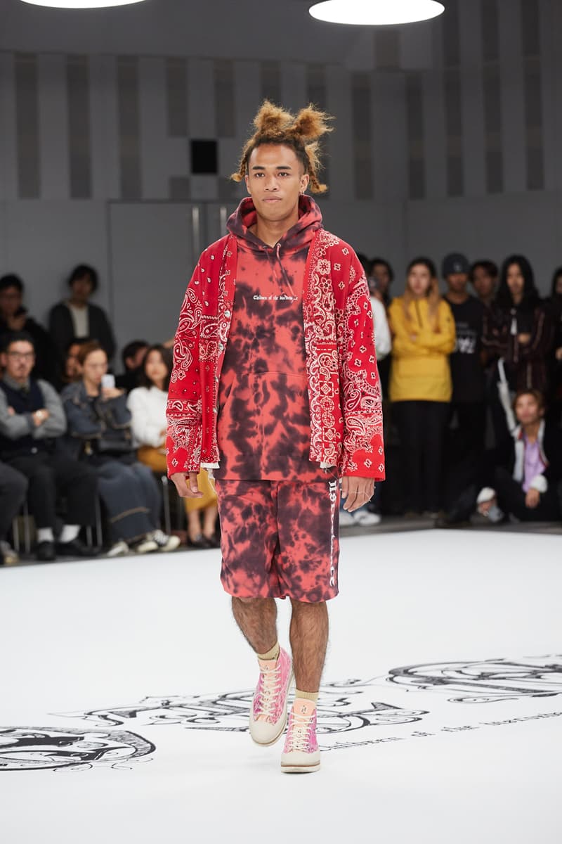 children of the discordance spring summer 2020 ss20 runway show collection tokyo fashion week hideaki shikama bandana print sustainable 