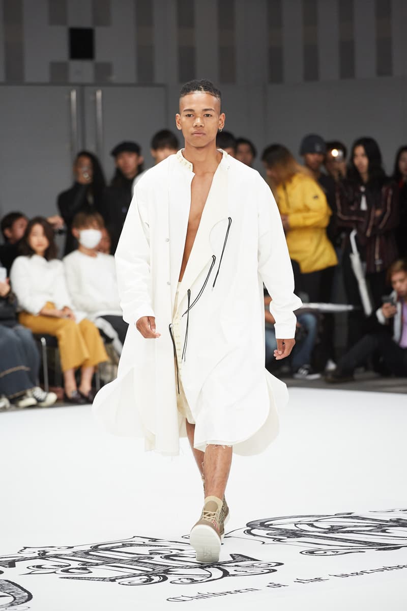 children of the discordance spring summer 2020 ss20 runway show collection tokyo fashion week hideaki shikama bandana print sustainable