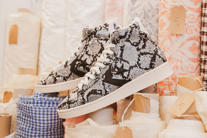 converse pro leather chuck taylor 70 hi high sequin sequins snakeskin black green pink red blue 166560c 165752c