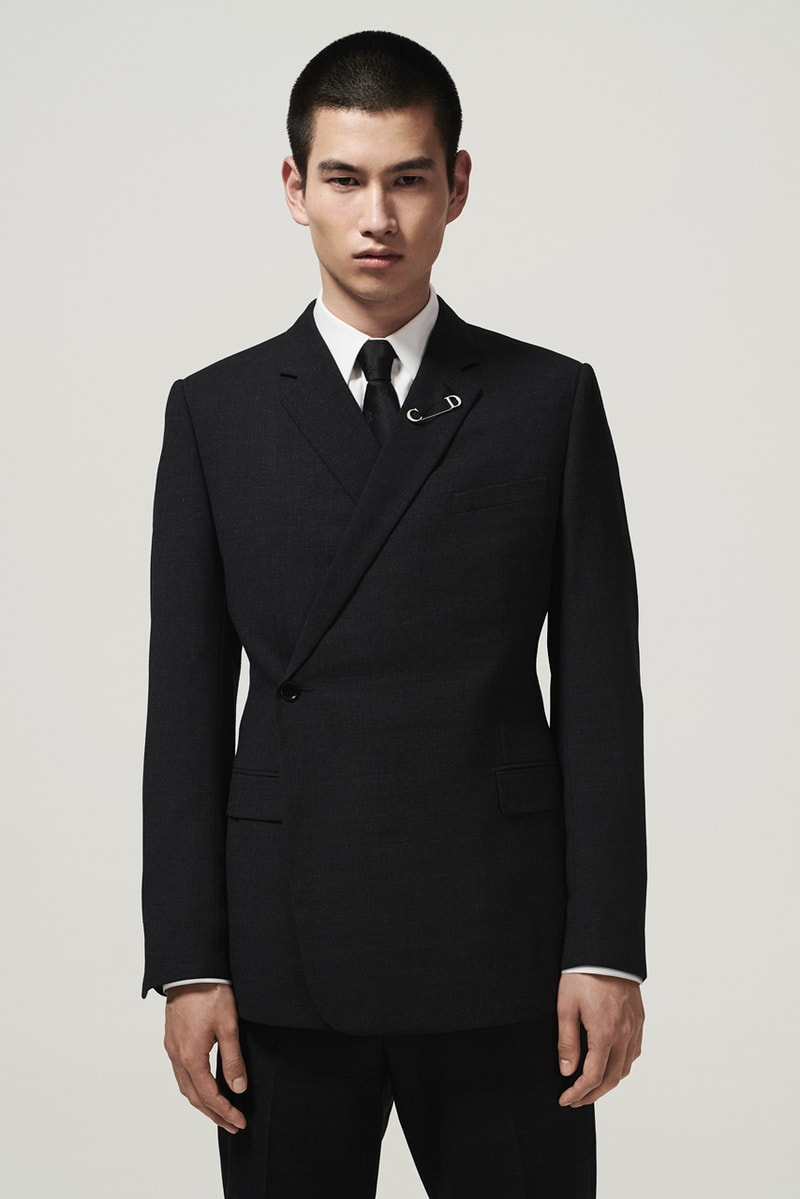 Dior Men "Essentials" Collection Release Jackets Long sleeves Coats T-shirts Hoodies Black Blue White Suits Bags Puffer Jackets Oblique Jacquard B23 B22 Sneaker 