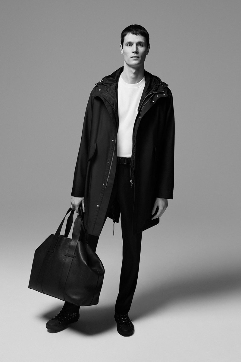 Dior Men "Essentials" Collection Release Jackets Long sleeves Coats T-shirts Hoodies Black Blue White Suits Bags Puffer Jackets Oblique Jacquard B23 B22 Sneaker 