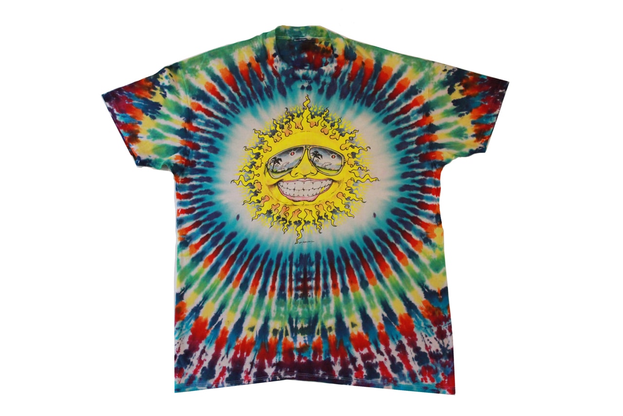 Heads Will Be Heads "The Deadhead Collection" Exhibition T-shirts The Grateful Dead Psychedelic Tie-Dye Skull Roses Red Green Blue Yellow Orange Black Purple
