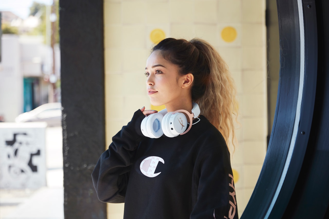 HyperX Champion Capsule Collection Release Cotton T-shirt Reverse Weave Hoodies Crewnecks Rose Gold White HyperX Cloud MIX Headphone and Wired Game Headset
