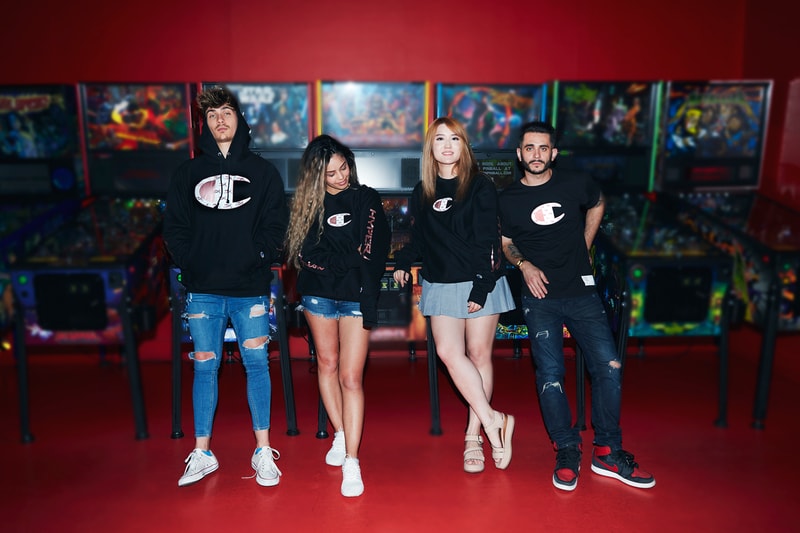 HyperX Champion Capsule Collection Release Cotton T-shirt Reverse Weave Hoodies Crewnecks Rose Gold White HyperX Cloud MIX Headphone and Wired Game Headset