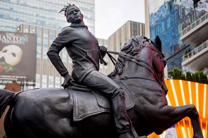 kehinde wiley times square public sculpture confederate monuments rumors of war
