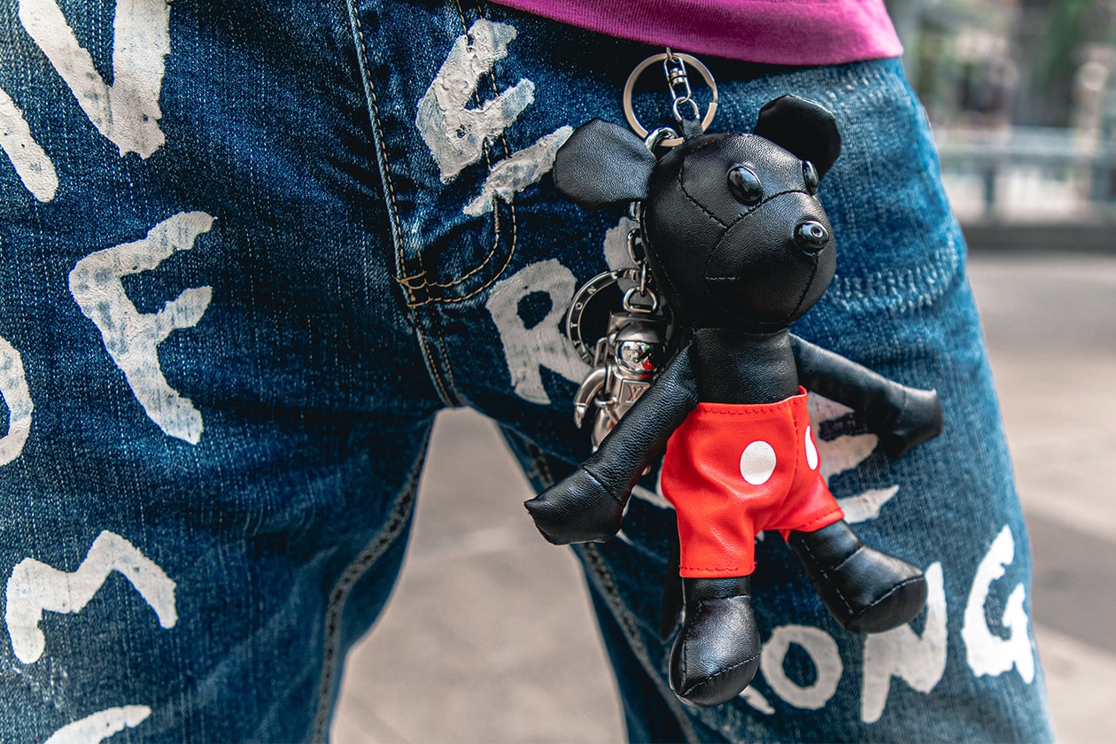 Streetsnaps MadeinTYO DJ Jehmahk Hong Kong China Gluestick Akita Allstars Chanel Comme Des Garcons Jordan Brand 1 Air Salute EVAE Necklace interview style