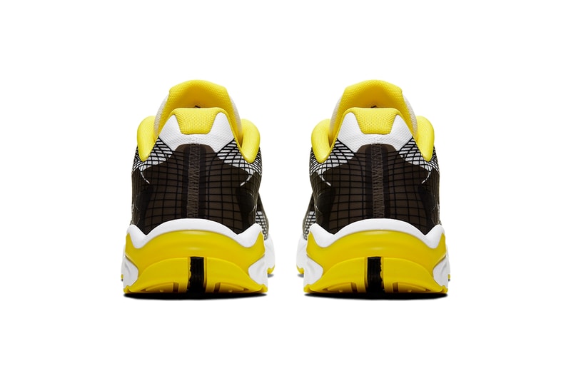 nike ghoswift BQ5108 002 100 red white blue black yellow retro runner