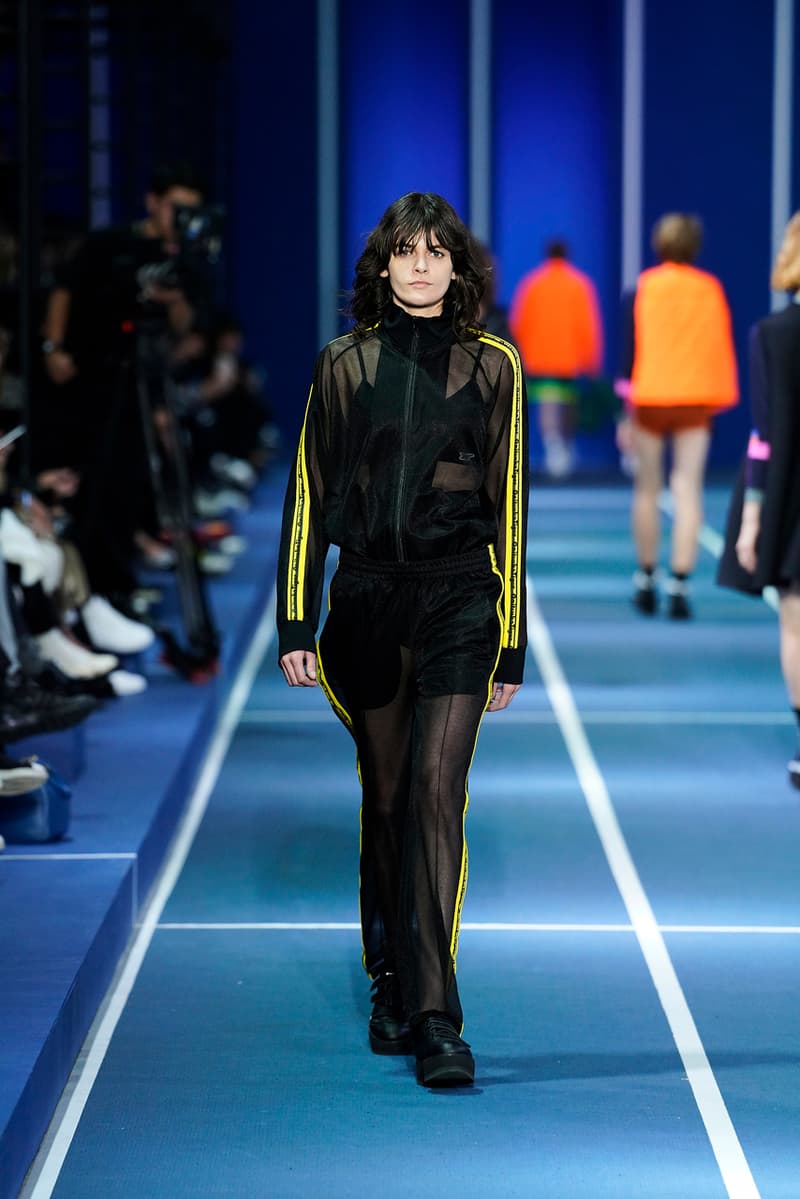 onitsuka tiger spring summer 2020 runway show tokyo fashion week creative director andrea pompilio sporty heritage innovation sportswear