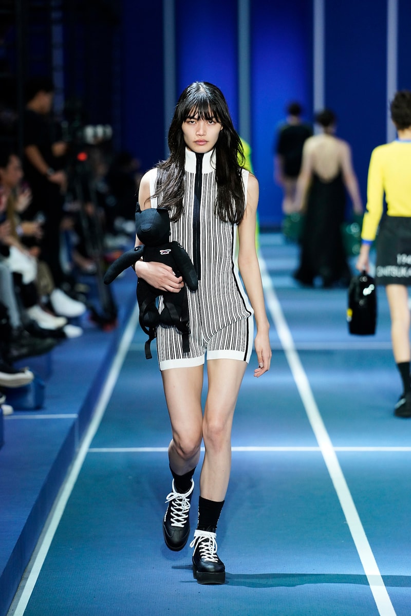 onitsuka tiger spring summer 2020 runway show tokyo fashion week creative director andrea pompilio sporty heritage innovation sportswear