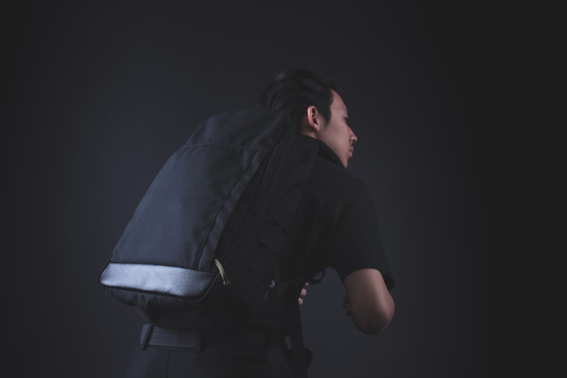ORBITGear CIGSeries 2020 Collection Weatherproof 24L Messenger Bag Hip Bag Technical Sacoche Black Green 