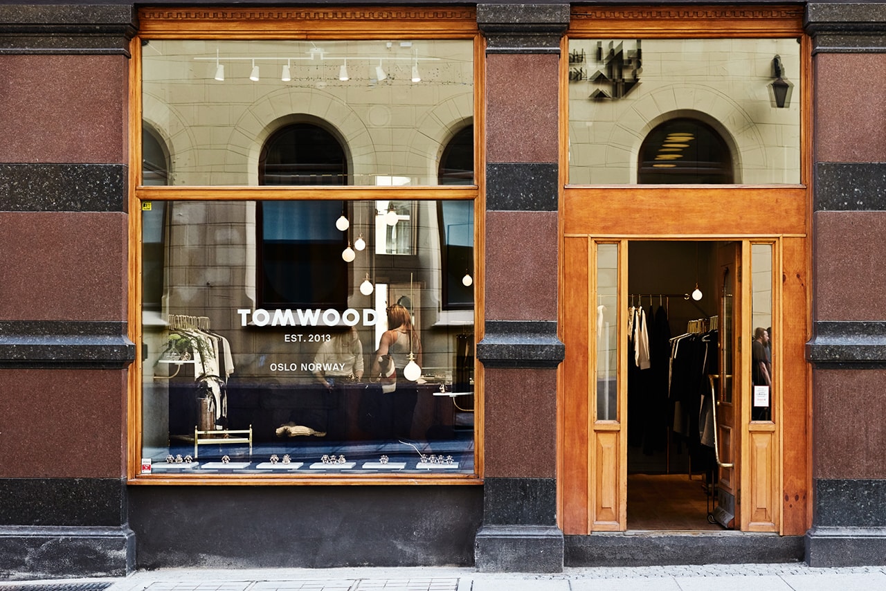 oslo city guide norway best stores retail shops restaurants bars art galleries attractions opera house astrup fearnley museet yme universe tom wood stress acne studios archive hunting lodge henie onstad kunstad fotogalleriet egebergparken brutus maaemo izakaya fuglen things to do see