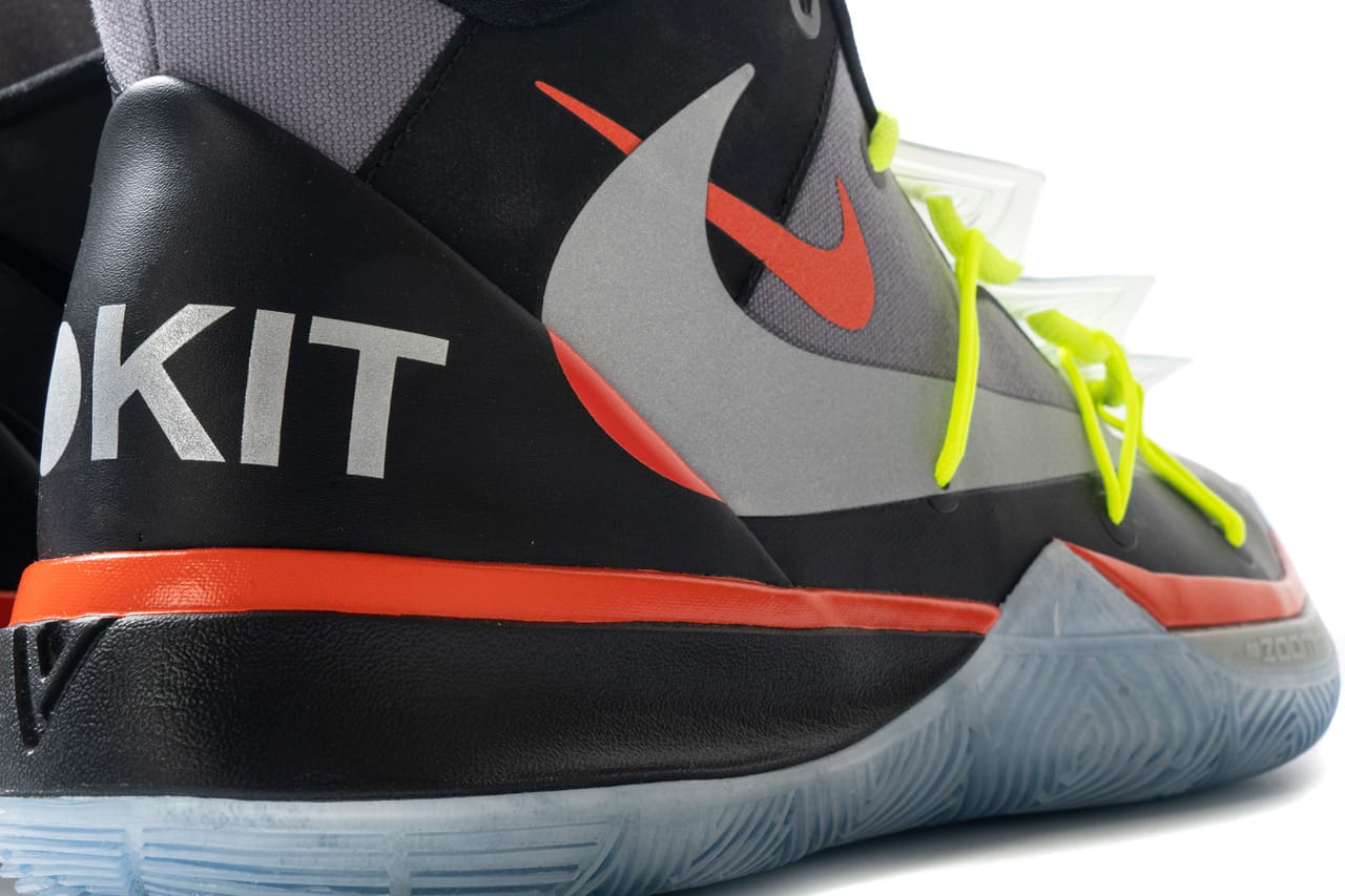 Nike Mens Kyrie 5 Synthetic Basketball Shoes Hokkaido Energy