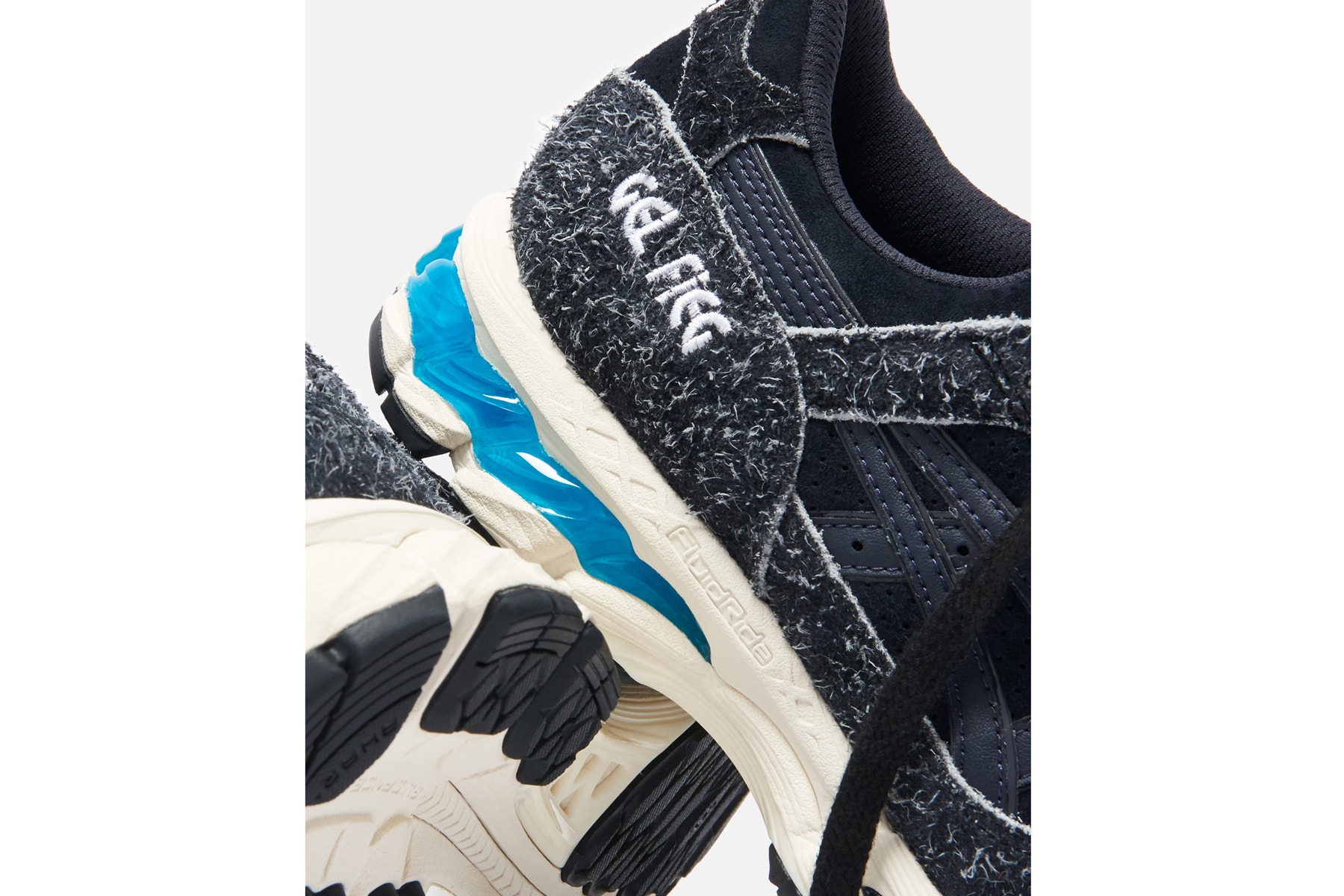 Ronnie Fieg x ASICS “Super Blue” GEL-Lyte III 10th anniversary collaboration preview footwear sneakers Ronnie Fieg x ASICS Super Blue 10th Anniversary Capsule release