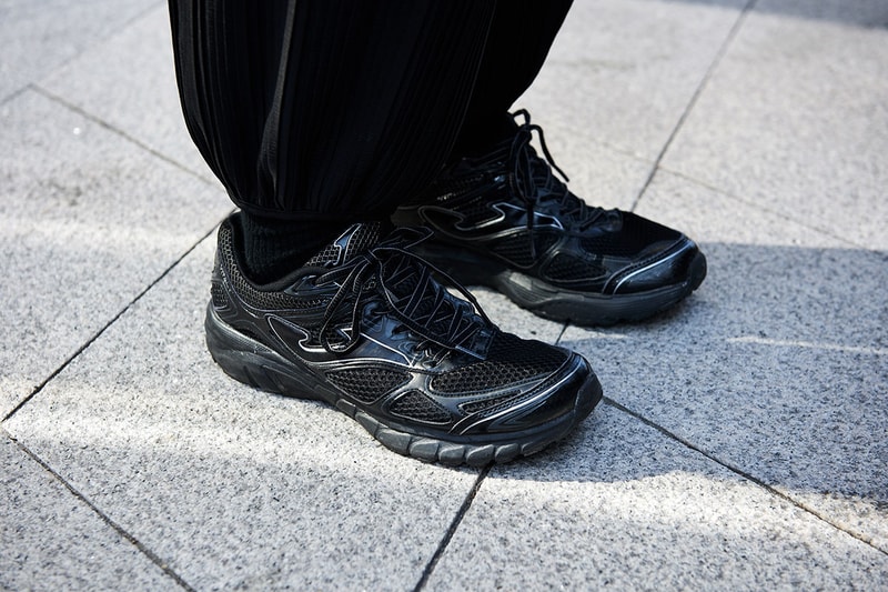 Seoul Fashion Week Spring/Summer 2020 Streetsnaps Street Fashion Streetwear Fall Clothing Outewear Coats Bold Prints Looks Photography Styling Sneakers style