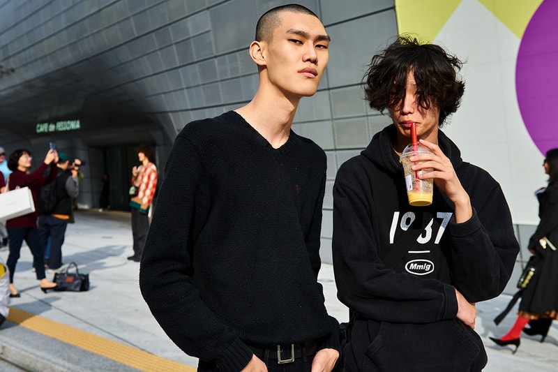 Seoul Fashion Week Spring/Summer 2020 Streetsnaps Street Fashion Streetwear Fall Clothing Outewear Coats Bold Prints Looks Photography Styling Sneakers style