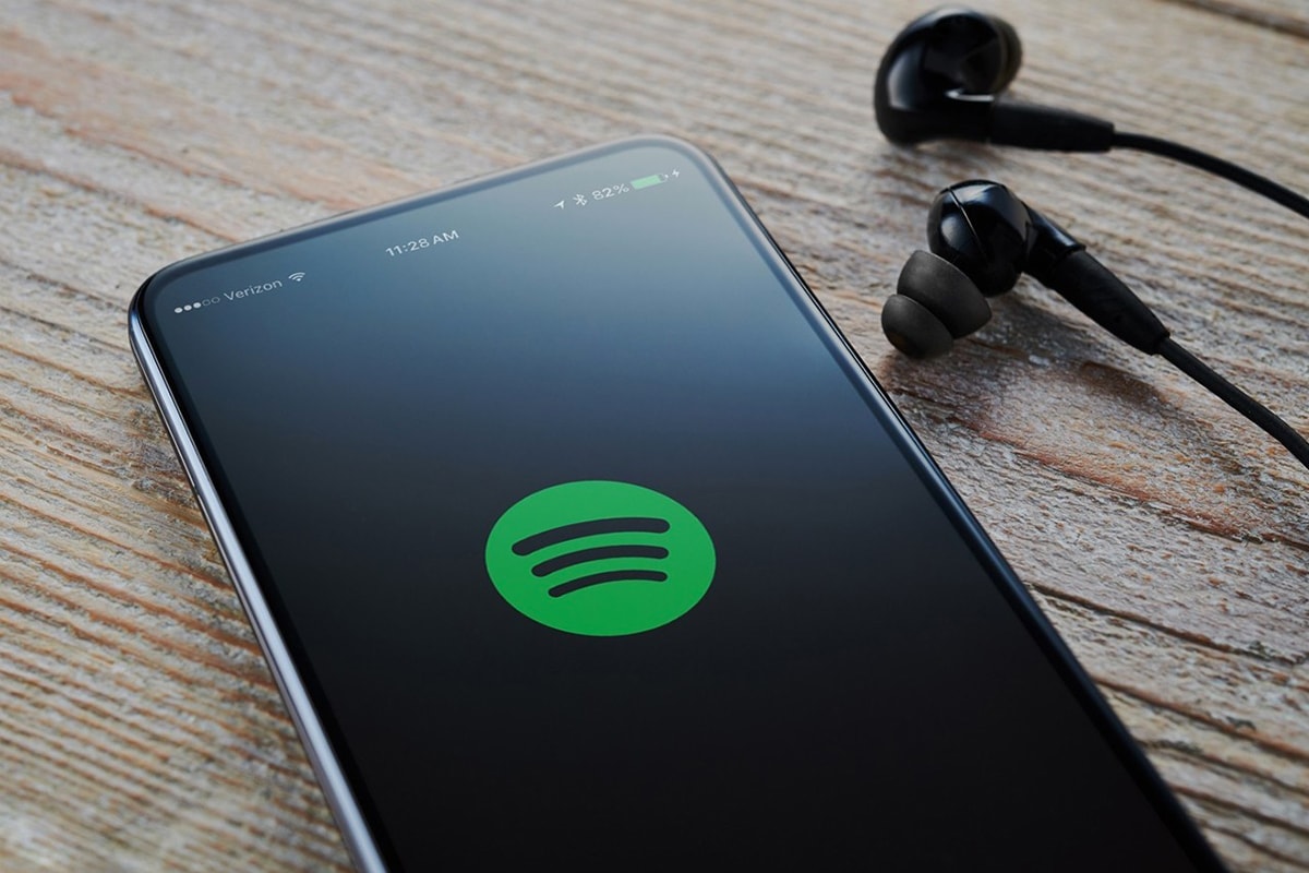 spotify apple music streaming platform services quarterly profits results financial subscribers 