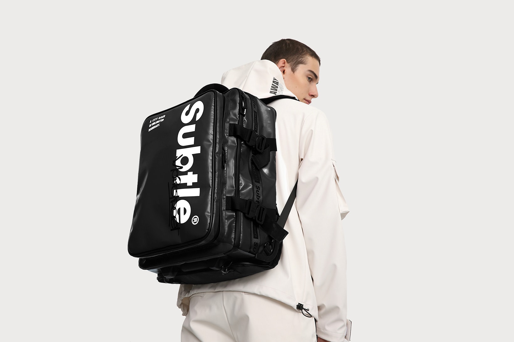 Subtle Presents Dual-Purpose AFAR Suitcase Back Pack Airport Travel