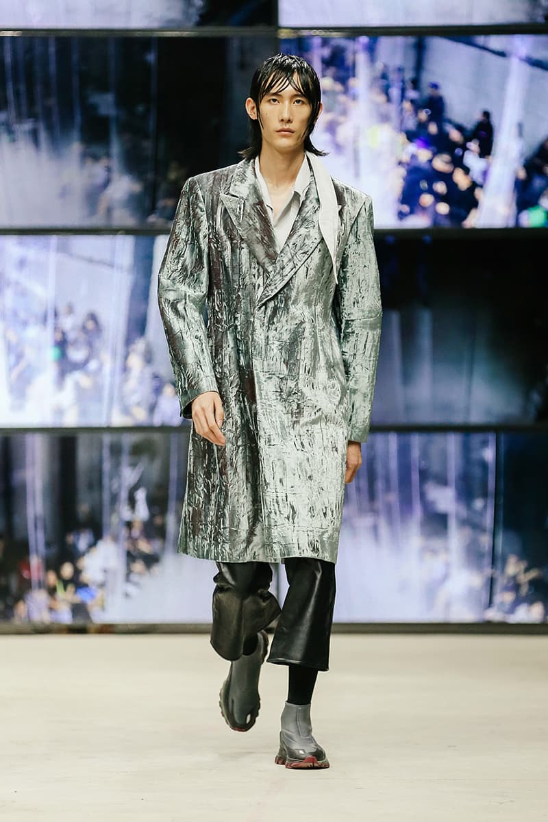 XIMONLEE Spring Summer 2020 Collection Shanghai Fashion Week Runway Presentation Reebok DMX Trail Hydrex