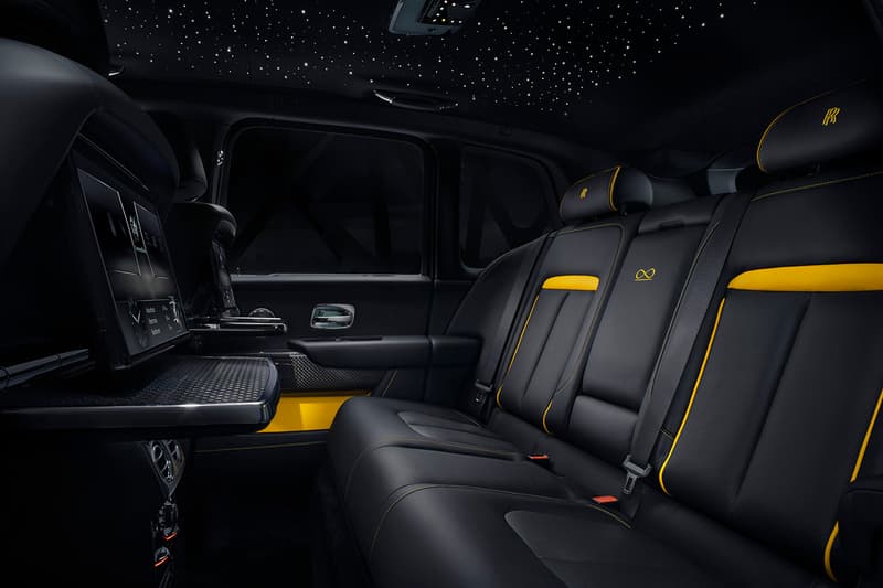 Rolls Royce Cullinan Black Badge 2019 SUV Sports Utility Vehicle Luxury Car 4x4 6.75-litre V12 engine 600 BHP 900 NM Torque Infinity lemniscate symbol Spirit of Ecstasy mascot Technical Carbon