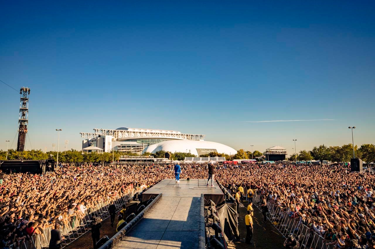 Travis Scott's Astroworld Festival 2019 Recap photos event events activations nike planetarium ferris wheel carousel performers megan thee stallion kanye west pharrell williams marilyn manson dj screw houston texas paul wall bun b migos offset young thug sheck wes rosalia