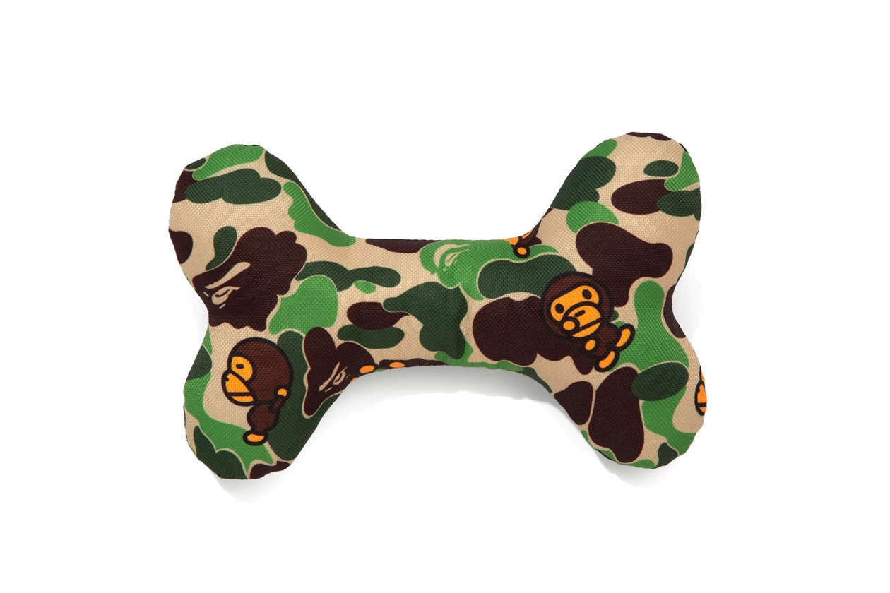 BAPE®️から2019年秋冬ペットコレクションが登場 Baby Milo Pet Accessories Fall/Winter 2019 dogs cats camo print bape a bathing ape beds bags toys ape head