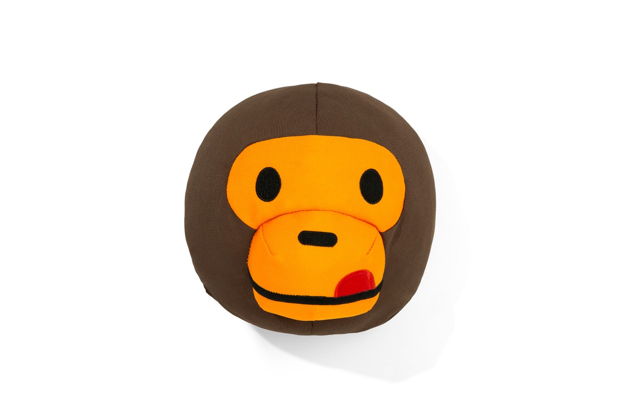 BAPE®️から2019年秋冬ペットコレクションが登場 Baby Milo Pet Accessories Fall/Winter 2019 dogs cats camo print bape a bathing ape beds bags toys ape head