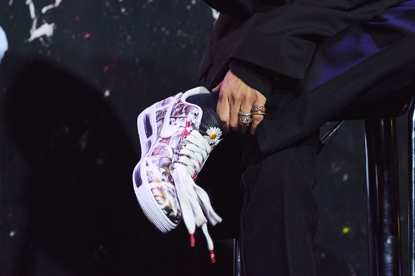 G-Dragon PEACEMINUSONE Nike Air Force 1 Para-Noise Launch seoul interview live art performance