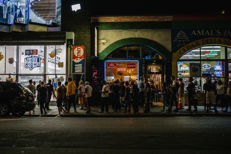 NBA on TNT San Francisco Tip-Off Pop-Up Event Recap dj noodles gold yellow blue red los angeles haight street television wood basketball orange