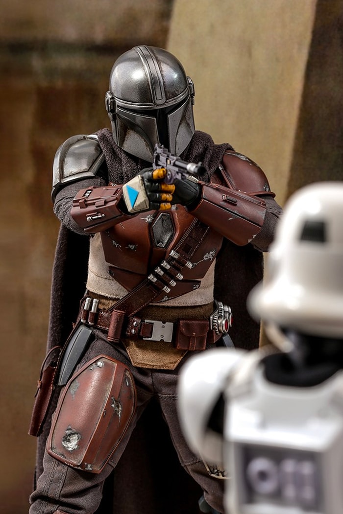 hot toys collectibles figures 1 6th the mandalorian pedro pascal stormtrooper star wars disney plus 