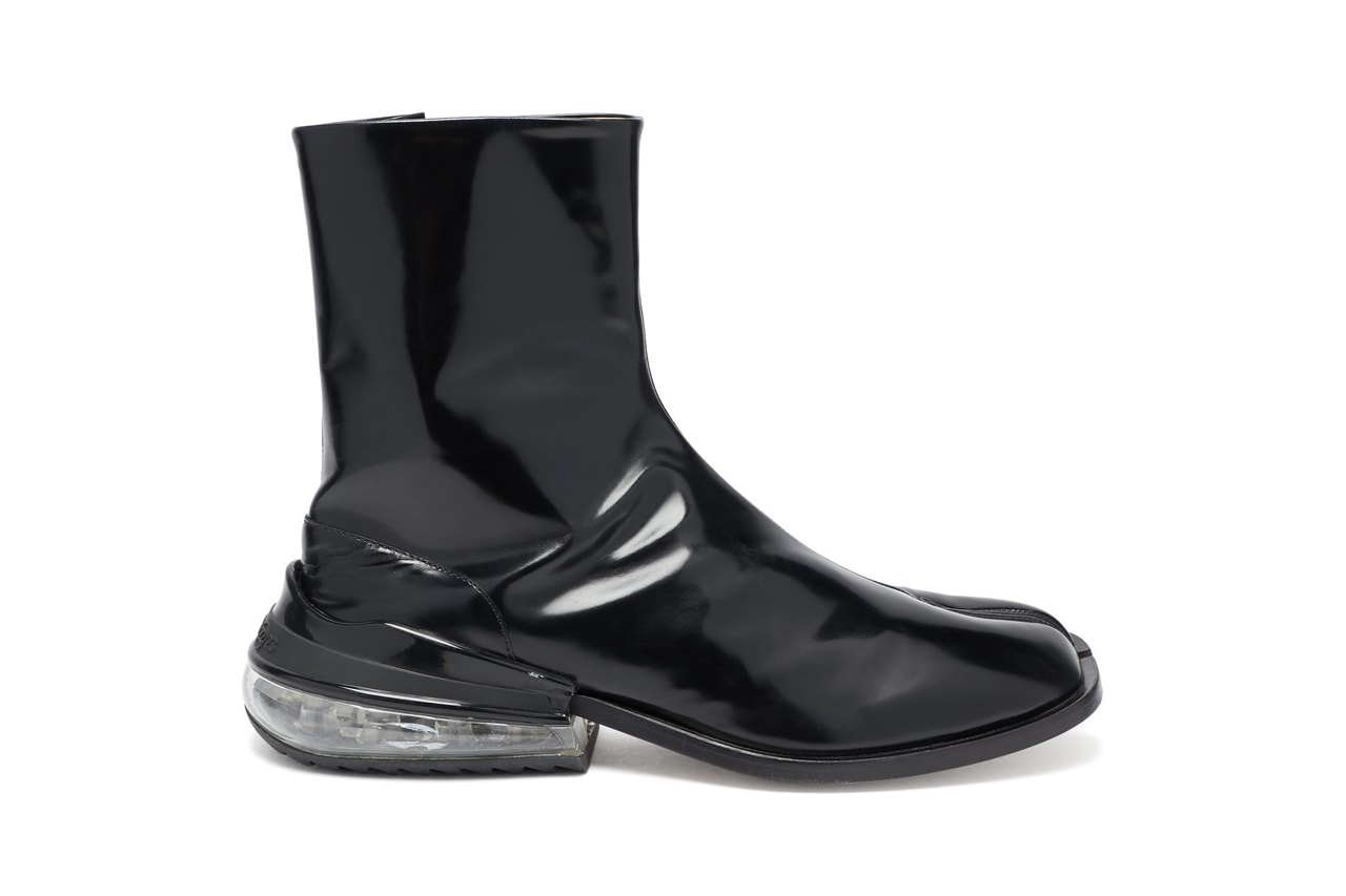 maison margiela tabi Air Bag Heel split toe leather boots black patent fall winter 2019 
