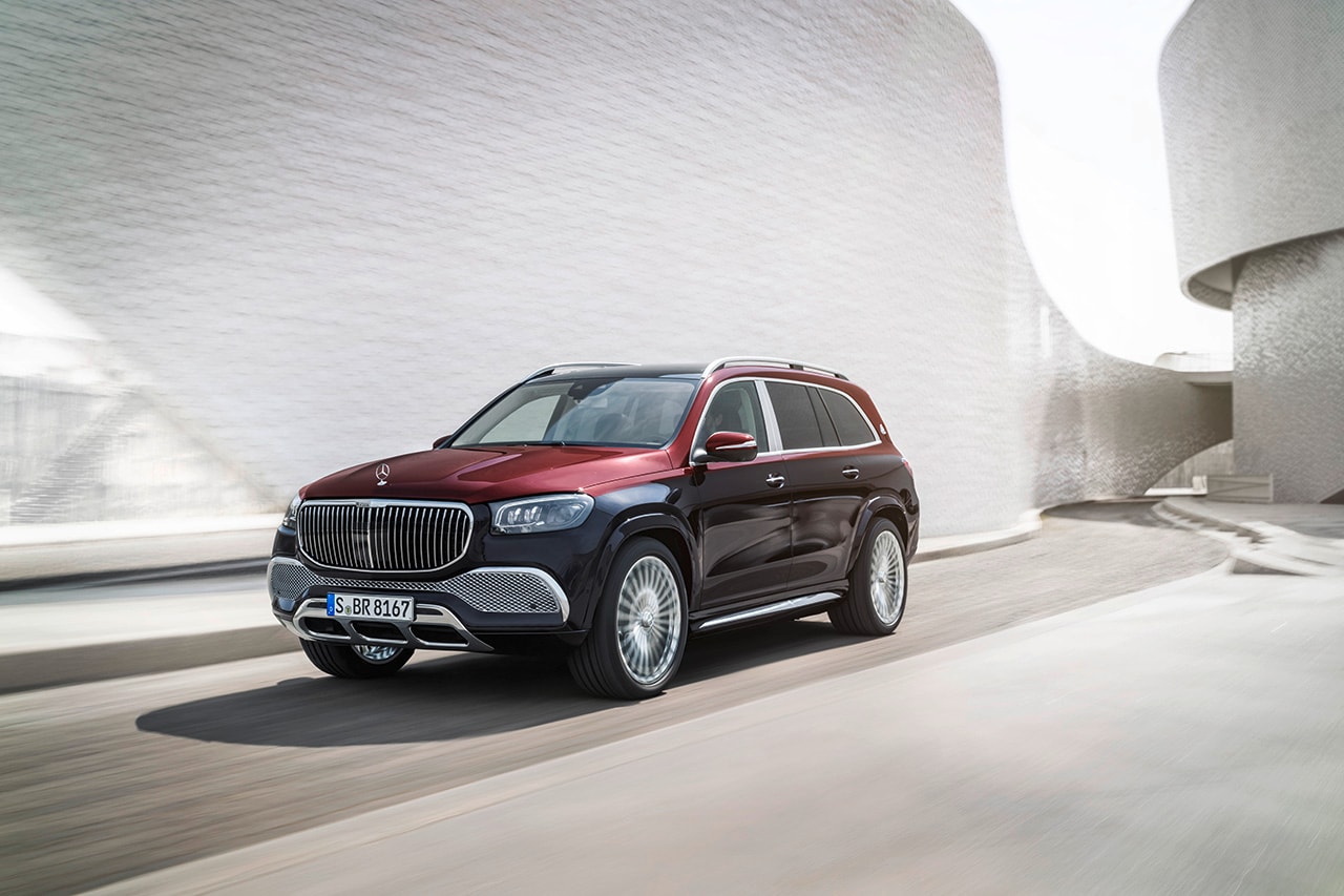 Mercedes-Maybach GLS 600 4MATIC First Look SUV Luxury Sports Utility Vehicle Closer Big Car Luxe German Automotive Twin Turbo 4-Liter V8 Engine 48-volt system EQ Boost