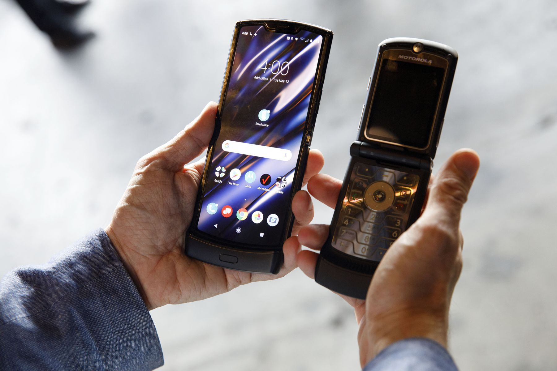 Motorola's New RAZR Flip Phone, First Look smartphones flip phones cellphones tech devices Verizon android 