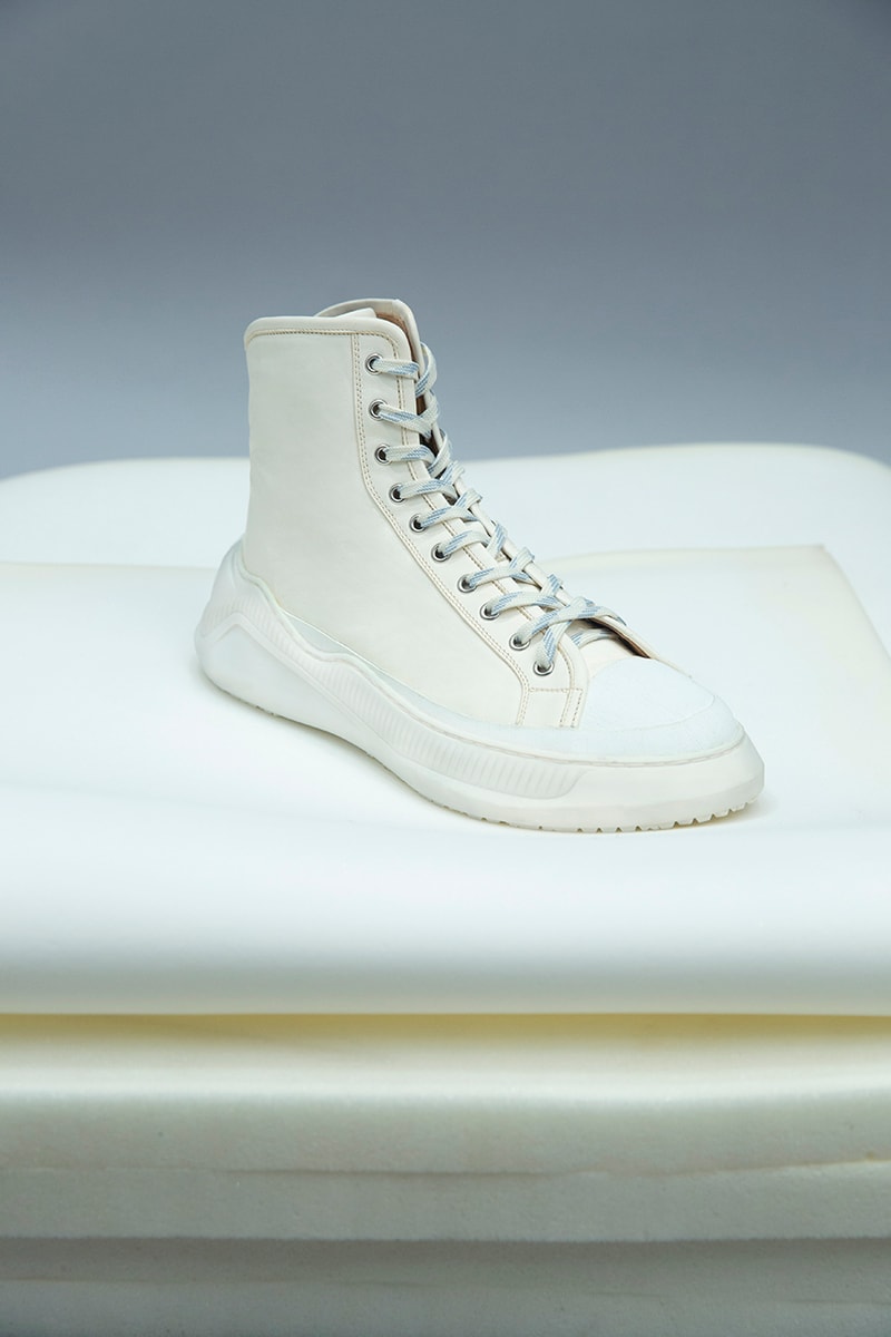 OAMC Free Solo Sneakers FW19 Release Information First Look Custom Made First Look Clean Sneaker Footwear Drop Cop Made in Italy Premium Leather Rubber "Off White" "Black" "Ivy" Colorways